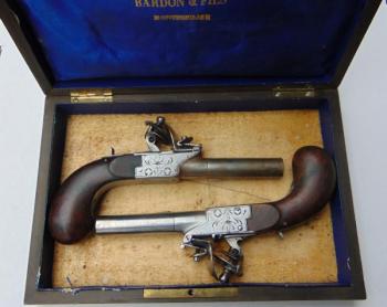 Párové Pistole v kazetě  Párové Pistole v kazetě