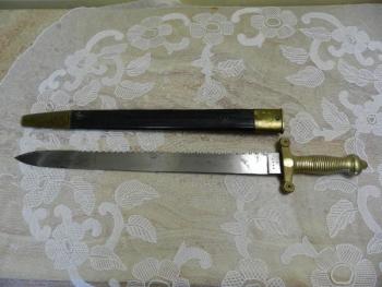 Masivní ženijní tesák - Švýcarsko, značeno Masivní ženijní tesák - Švýcarsko, značeno